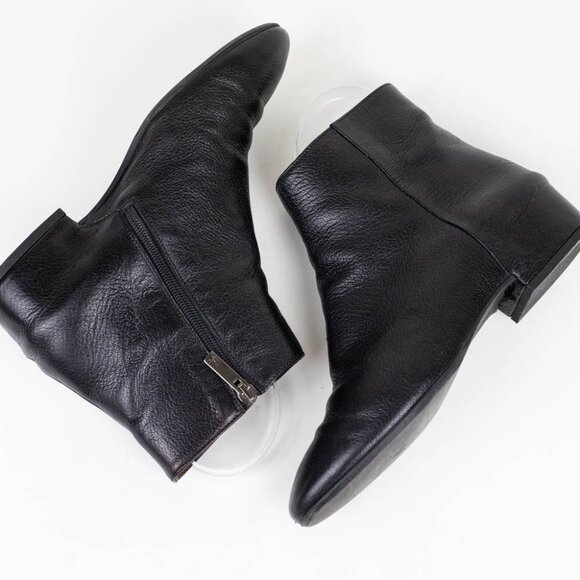 Aquatalia Ulyssa Leather Boots Pebble Black Ankle Boots Bootie Side Zip Size 7.5 - Picture 6 of 11